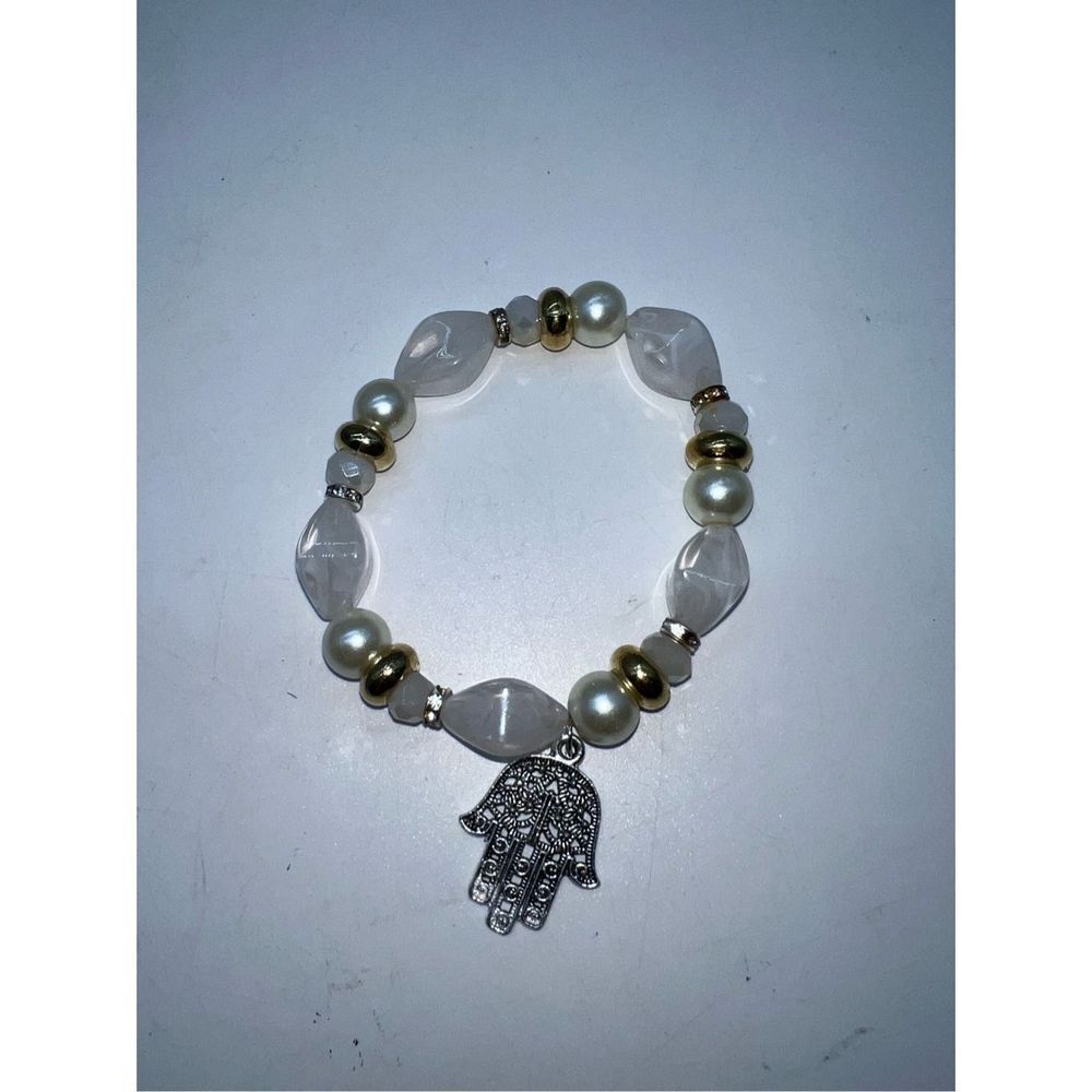Silver Tone and White Stone Bead Hamsa 🪬 Bracelet